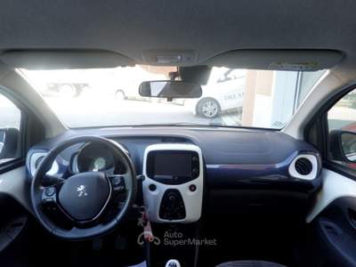 Peugeot 108 VTi 68 5 porte Collection UNICOPROPRIETARIO Bianco usata Savona