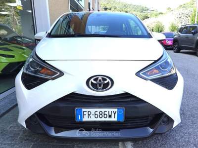 Toyota Aygo 1.0 VVT-i 72 CV 5 porte x-play MMT AUTOMATICA Bianco usata Savona