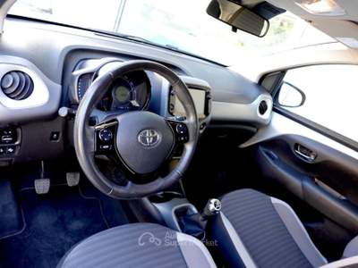 Toyota Aygo 1.0 VVT-i 72 CV 5 porte x-play OK NEOPATENATI Grigio usata Savona