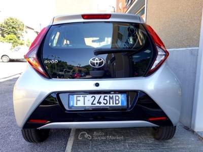 Toyota Aygo 1.0 VVT-i 72 CV 5 porte x-play OK NEOPATENATI Grigio usata Savona