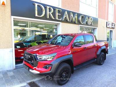 Toyota Hilux 2.8 D-4D A/T 4WD 4 porte Double Cab GR SPORT Rosso usata Savona