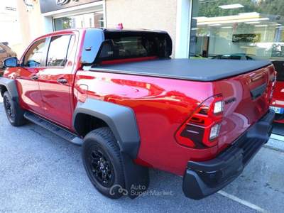 Toyota Hilux 2.8 D-4D A/T 4WD 4 porte Double Cab GR SPORT Rosso usata Savona