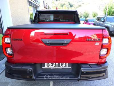 Toyota Hilux 2.8 D-4D A/T 4WD 4 porte Double Cab GR SPORT Rosso usata Savona