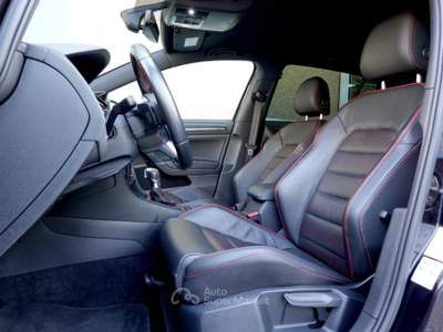 Volkswagen Golf Performance 2.0 245CV DSG 5p. PELLE-19"-DYNAUDIO Nero usata Savona