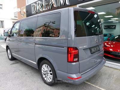 Volkswagen Multivan 2.0 TDI 150CV DSG 4Motion Generation Six Grigio usata Savona