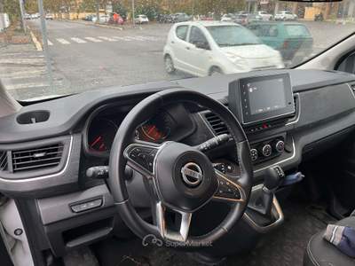 Nissan Primastar 9 POSTI CON DOPPIA PORTA LATERALE!! Bianco usata Fiumicino
