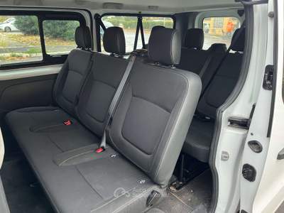 Nissan Primastar 9 POSTI CON DOPPIA PORTA LATERALE!! Bianco usata Fiumicino