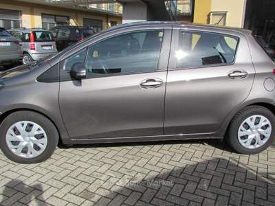 Toyota Yaris  1.0 5p. Business Grigio usata Busalla