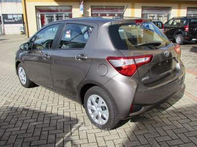 Toyota Yaris  1.0 5p. Business Grigio usata Busalla