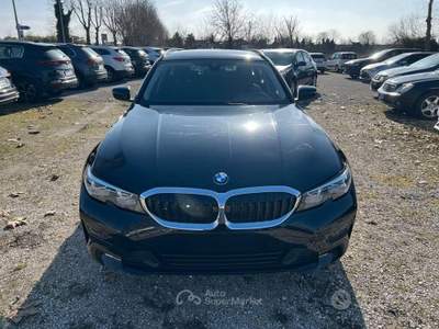 BMW Serie 3 320d 320 320d 48V Touring Luxury Nero usata VILLORBA