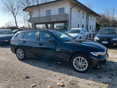 BMW Serie 3 320d 320 320d 48V Touring Luxury Nero usata VILLORBA