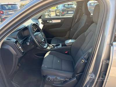Volvo XC40 Recharge Plug-in Hybrid Inscription Bronzo usata VILLORBA