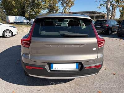 Volvo XC40 Recharge Plug-in Hybrid Inscription Bronzo usata VILLORBA