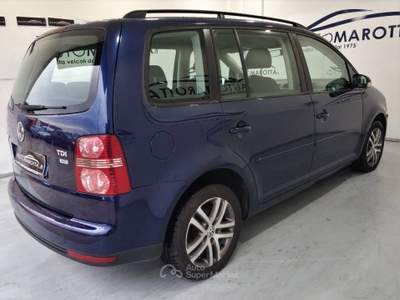 Volkswagen Touran 2.0 tdi Trendline Dpf KM REALI! Blu/Azzurro usata Limatola