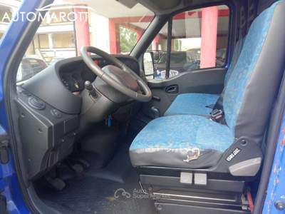 Iveco Daily TETTO ALTO PASSO MEDIO Blu/Azzurro usata Limatola