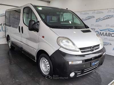 Opel Vivaro 1.9 cdti combi p.c. Argento usata Limatola