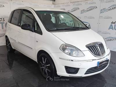Lancia Musa 1.4 8v Platinum ecochic Gpl Bianco usata Limatola