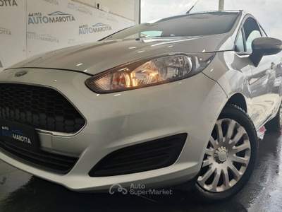 Ford Fiesta 1.5 tdci Business 75cv 5p E6 Argento usata Limatola