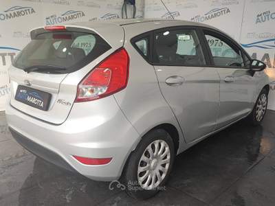 Ford Fiesta 1.5 tdci Business 75cv 5p E6 Argento usata Limatola