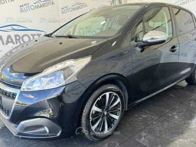 Peugeot 208 1.5 bluehdi Signature s&s 100cv 5p Nero usata Limatola
