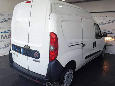 Fiat Doblò Cargo maxi XL 1.6 mjt 105cv LH2 SCAFFALATURA WURTH! Bianco usata Limatola