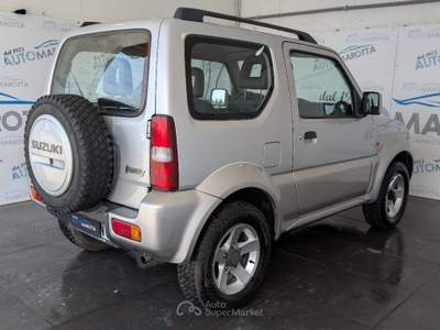 Suzuki Jimny 1.5 ddis td 4wd Argento usata Limatola