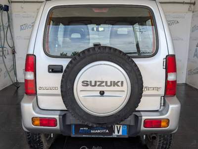 Suzuki Jimny 1.5 ddis td 4wd Argento usata Limatola