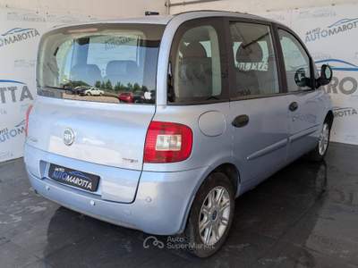 Fiat Multipla 1.9 mjt Dynamic 120cv Blu/Azzurro usata Limatola