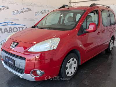 Peugeot Partner 1.6 hdi Active (premium) 112cv E5 Rosso usata Limatola