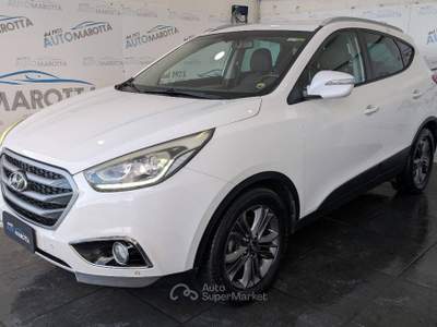 Hyundai ix35 2.0 crdi Comfort 4wd auto usata Limatola