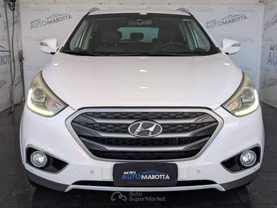 Hyundai ix35 2.0 crdi Comfort 4wd auto usata Limatola