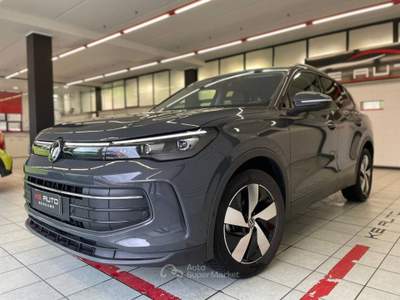 Volkswagen Tiguan 1.5 etsi R-Line 150cv dsg Grigio usata Mozzo