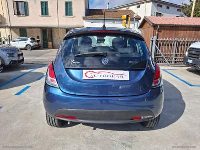Lancia Ypsilon Ypsilon 1.0 FireFly 5p.S&S Silver Plus 2023 Blu/Azzurro usata Prato