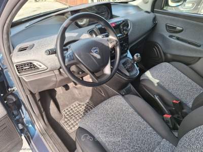 Lancia Ypsilon Ypsilon 1.0 FireFly 5p.S&S Silver Plus 2023 Blu/Azzurro usata Prato