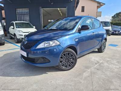Lancia Ypsilon Ypsilon 1.0 FireFly 5p.S&S Silver Plus 2023 Blu/Azzurro usata Prato Lancia Ypsilon Ypsilon 1.0 FireFly 5p.S&S Silver Plus 2023 Blu/Azzurro usata Prato