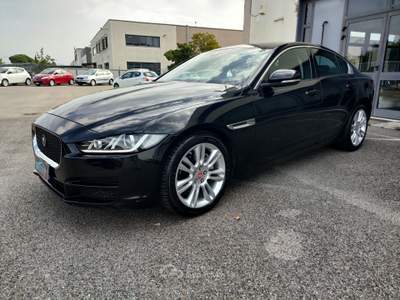 Jaguar XE NON FUMATORE Nero usata Perugia