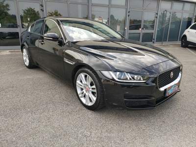 Jaguar XE NON FUMATORE Nero usata Perugia