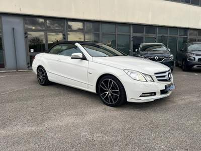 Mercedes-Benz Classe E NON FUOMATORE, TAGLIANDI UFFICIALI Bianco usata Perugia