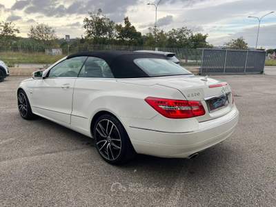 Mercedes-Benz Classe E NON FUOMATORE, TAGLIANDI UFFICIALI Bianco usata Perugia