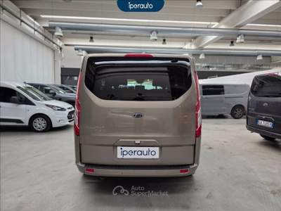 Ford Tourneo Custom tourneo custom 2.0 tdci 130cv Titanium auto 5p.ti*AUTOCARRO* Beige usata Bergamo