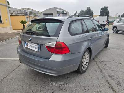 BMW Serie 3 325tds d Touring Attiva Grigio usata Civitanova Marche