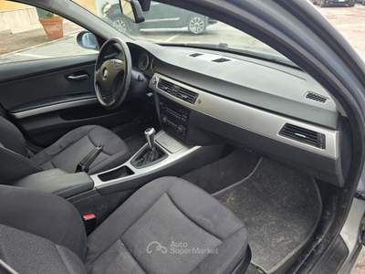 BMW Serie 3 325tds d Touring Attiva Grigio usata Civitanova Marche