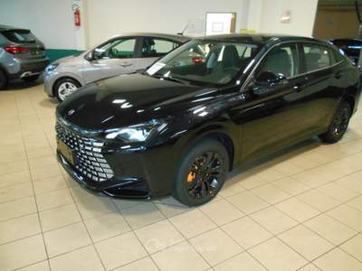 Dongfeng Shine auto nuova Bianco usata Novara