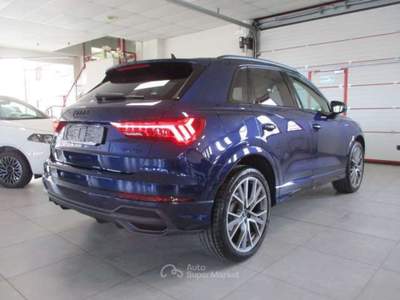 Audi Q3 Q3 35 Identity Black 2.0 TDI 150CV S-Tronic Blu/Azzurro usata Fossano