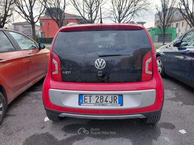 Volkswagen up! Cross 10. 5 p 75cv Rosso usata Nova Milanese