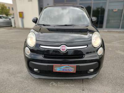 Fiat 500L . Nero usata Perugia