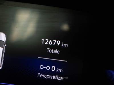 Volkswagen T-Roc 2.0 TDI SCR 150 CV DSG Edition Plus Nero usata Brescia