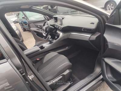 Peugeot 3008 3008 II  1.2 puretech t Active Pack s usata Milano