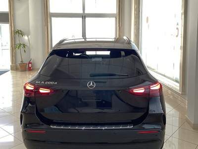 Mercedes-Benz GLA 200d AMG Line Premium Night Edition Nero usata San Felice a Cancello