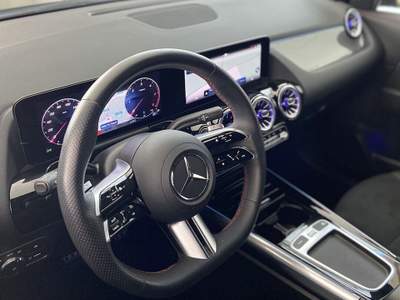 Mercedes-Benz GLA 200d AMG Line Premium Night Edition Nero usata San Felice a Cancello